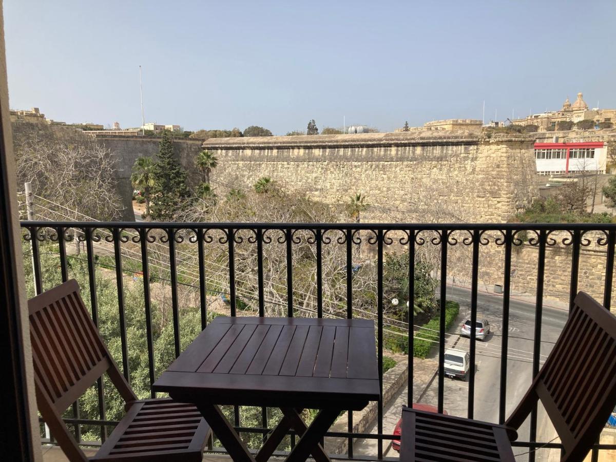 Grand Harbour View Lookout Apartment Kalkara Luaran gambar