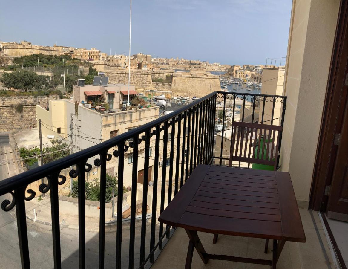 Grand Harbour View Lookout Apartment Kalkara Luaran gambar